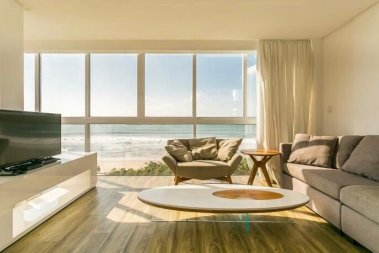 Cobertura duplex alto padrão frente ao mar