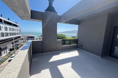 Cobertura a apenas 50m do mar